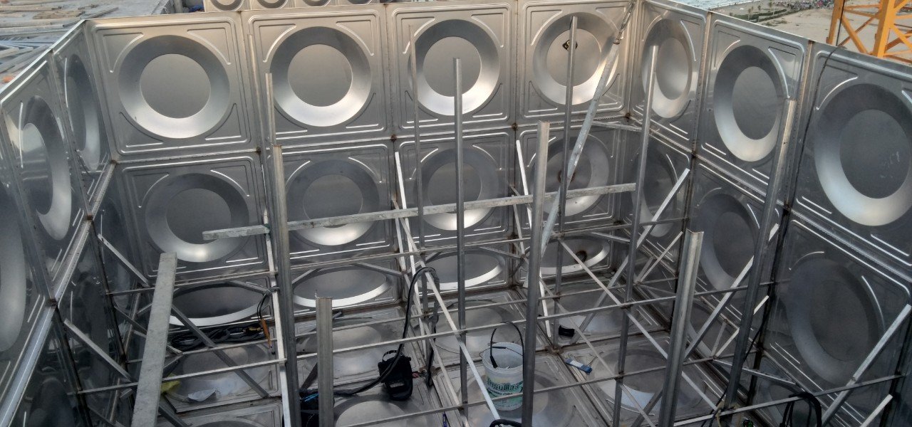 Tìm Hiểu Cấu Tạo Tấm Panel Trong Bể Nước Lắp Ghép Inox
