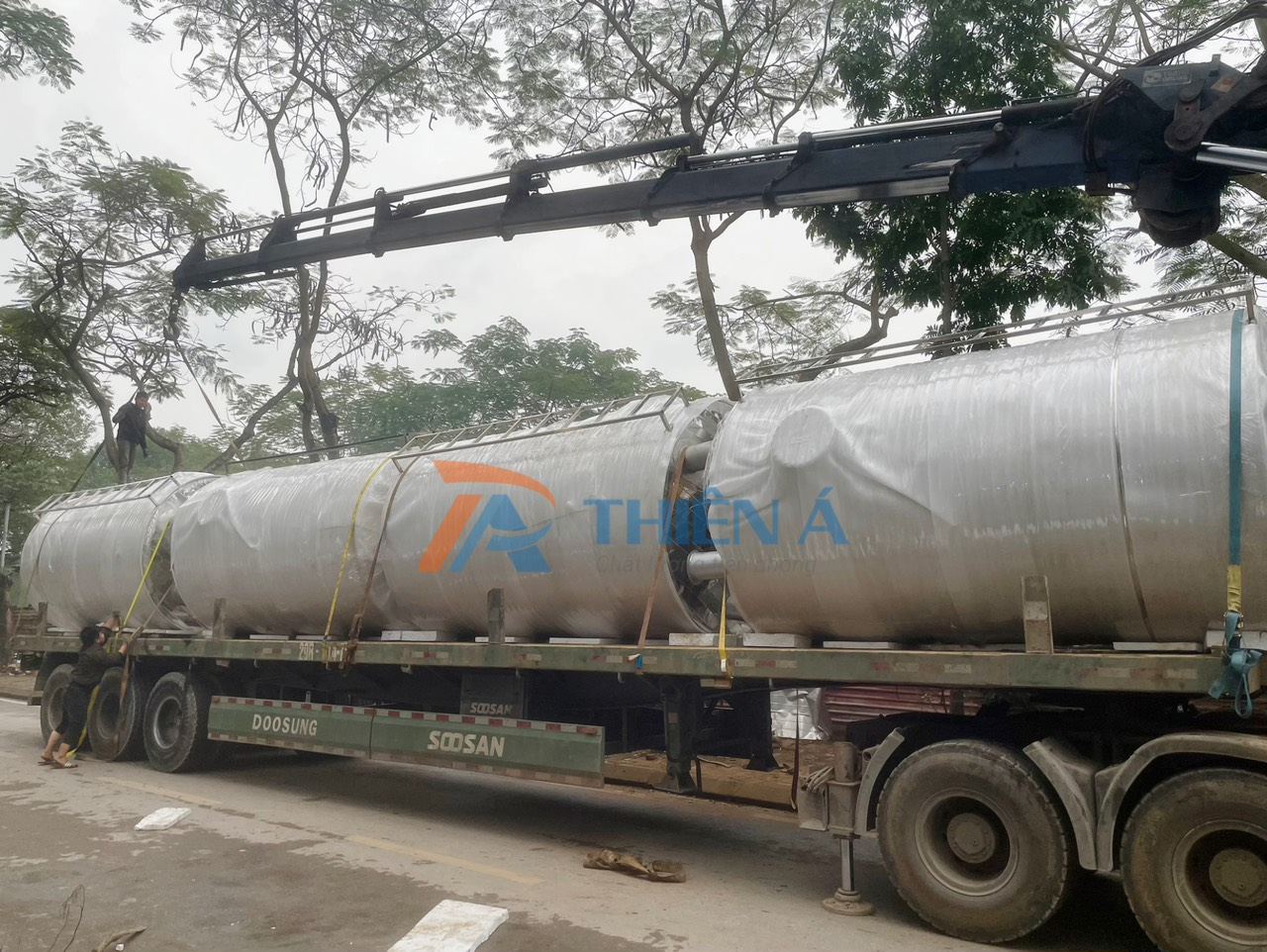 Bồn Bảo Ôn Inox Giữ Nhiệt  Chất Lượng Cao Thiên Á